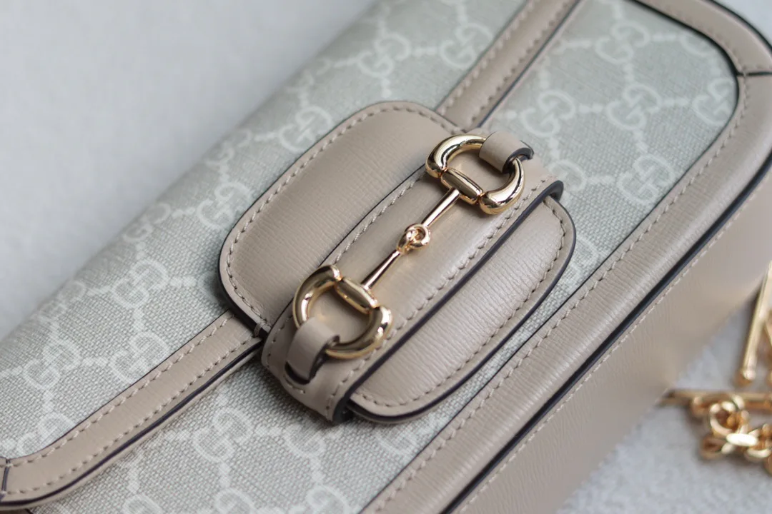Классические Сумки Женские Gucci 11601473