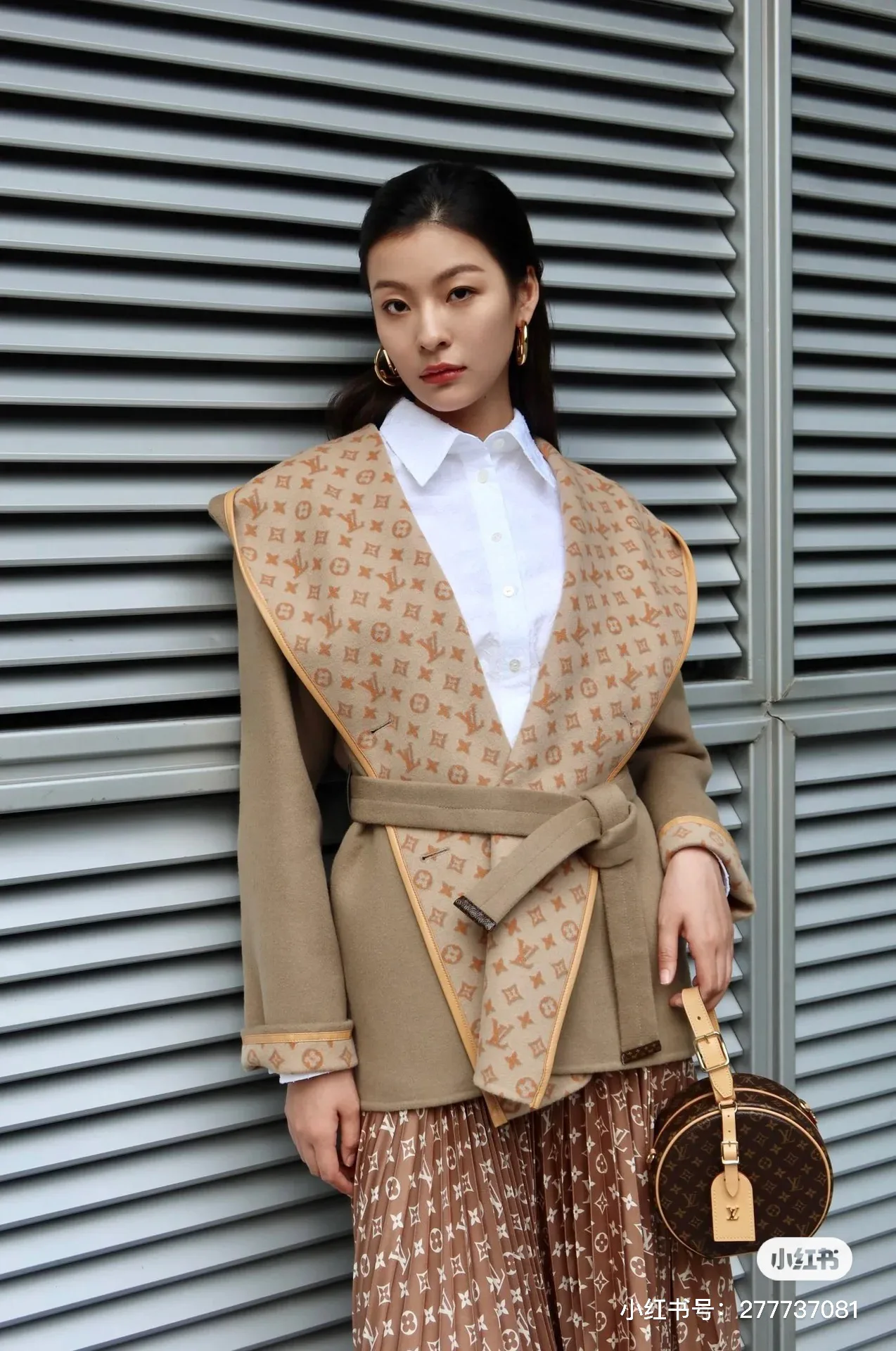 Пальто Женские Louis Vuitton 18601482