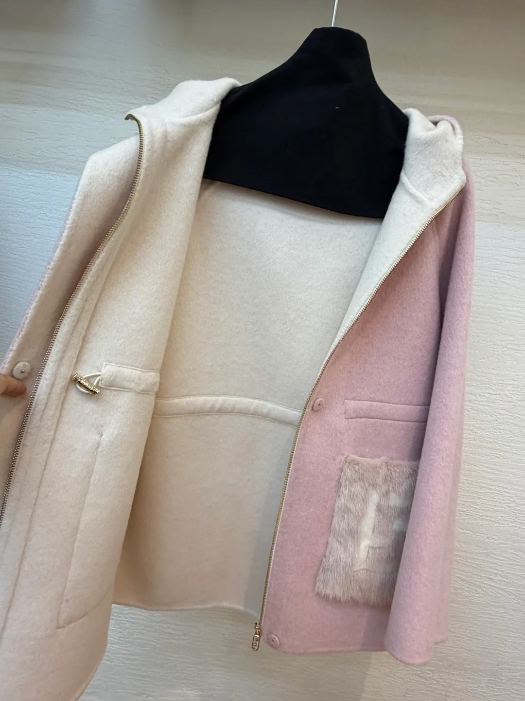 Пальто Женские Fendi 17953521