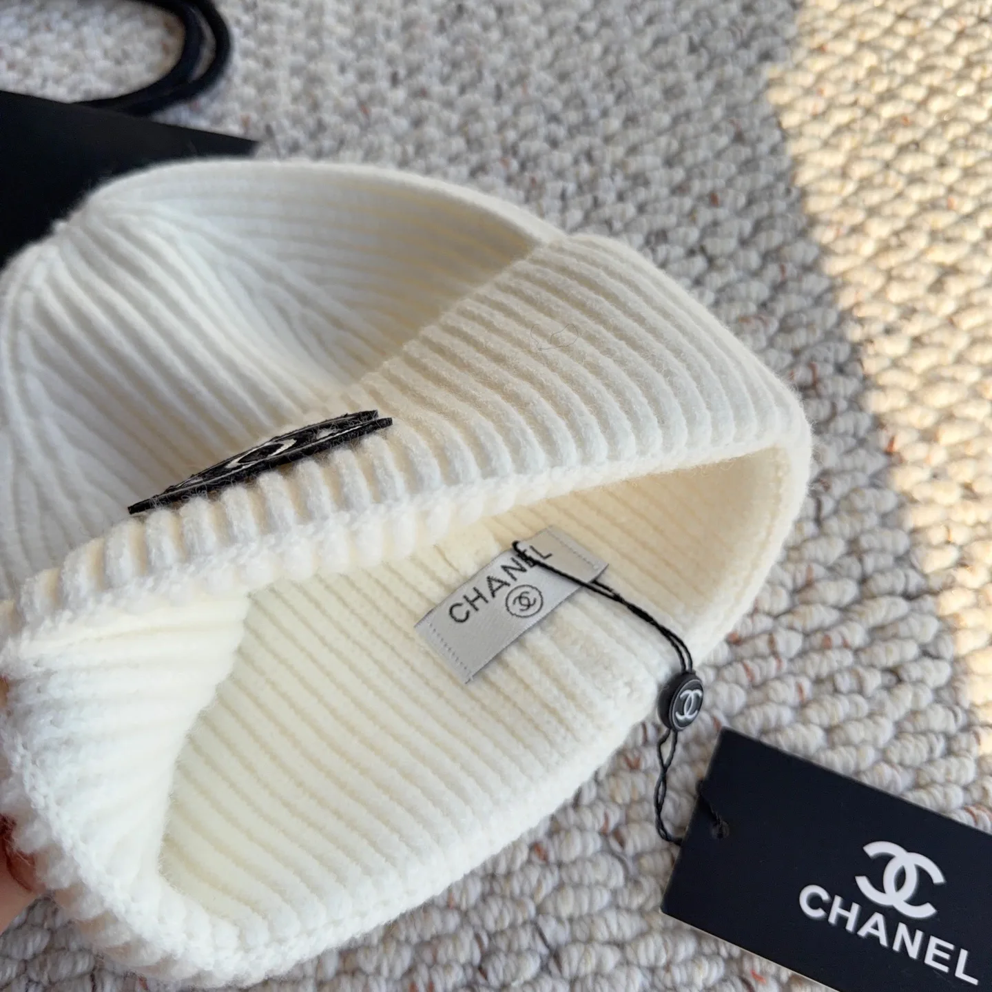 Головные Уборы Chanel 18450123