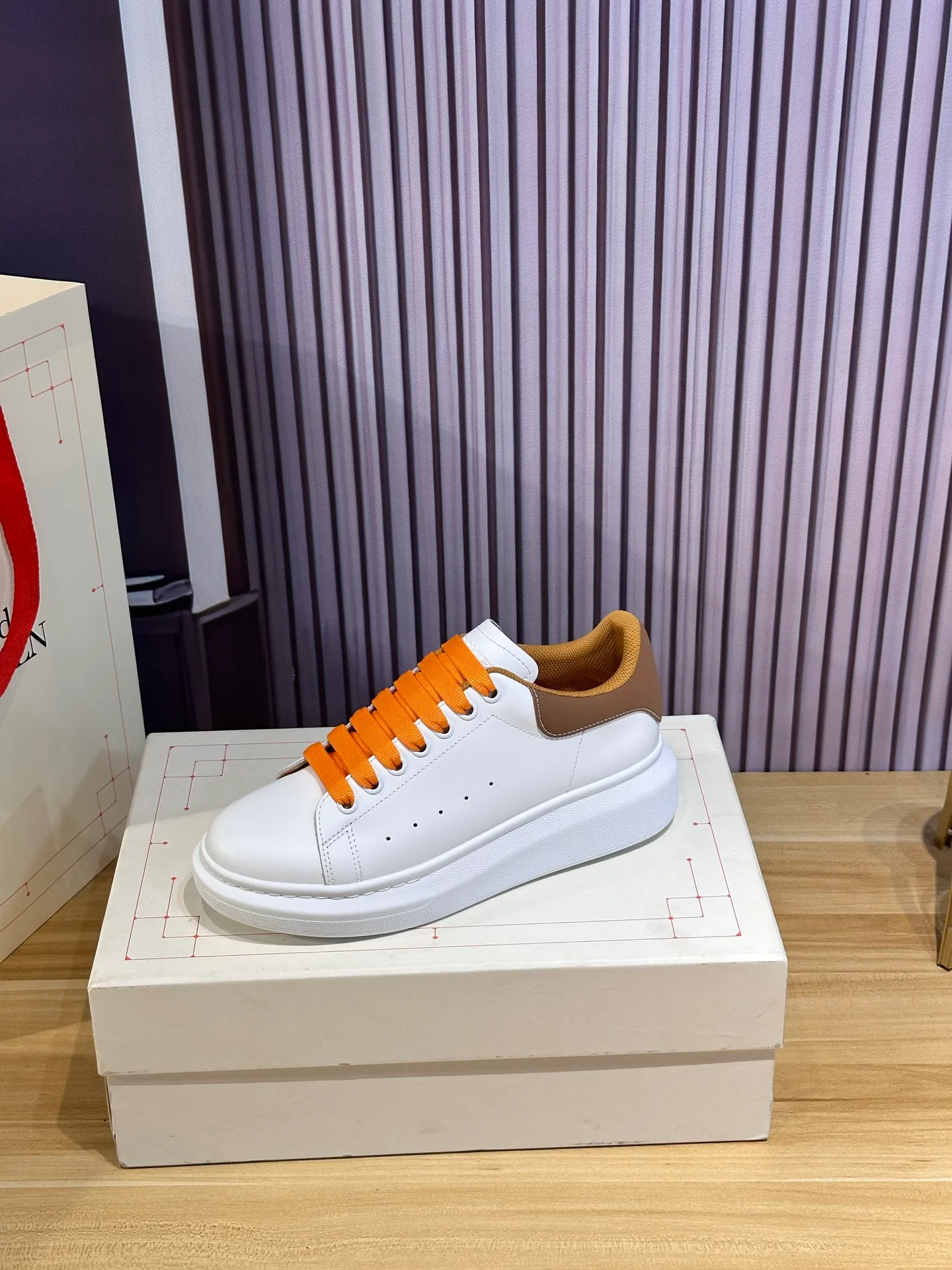 Кроссовки Женские Alexander Mcqueen 3470441