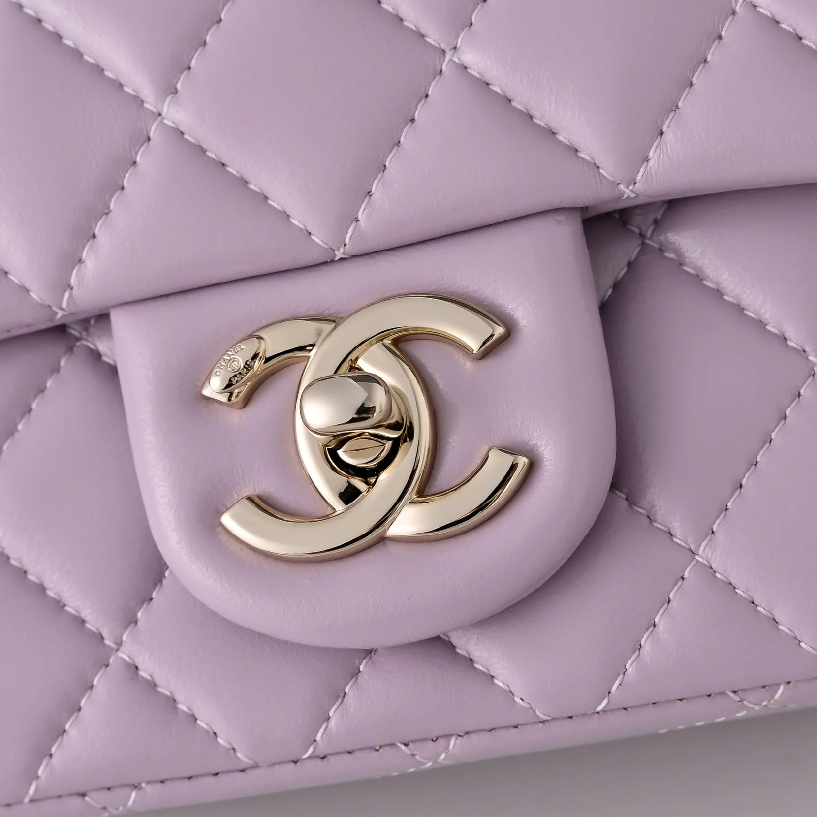 Классические Сумки Женские Chanel 17802237