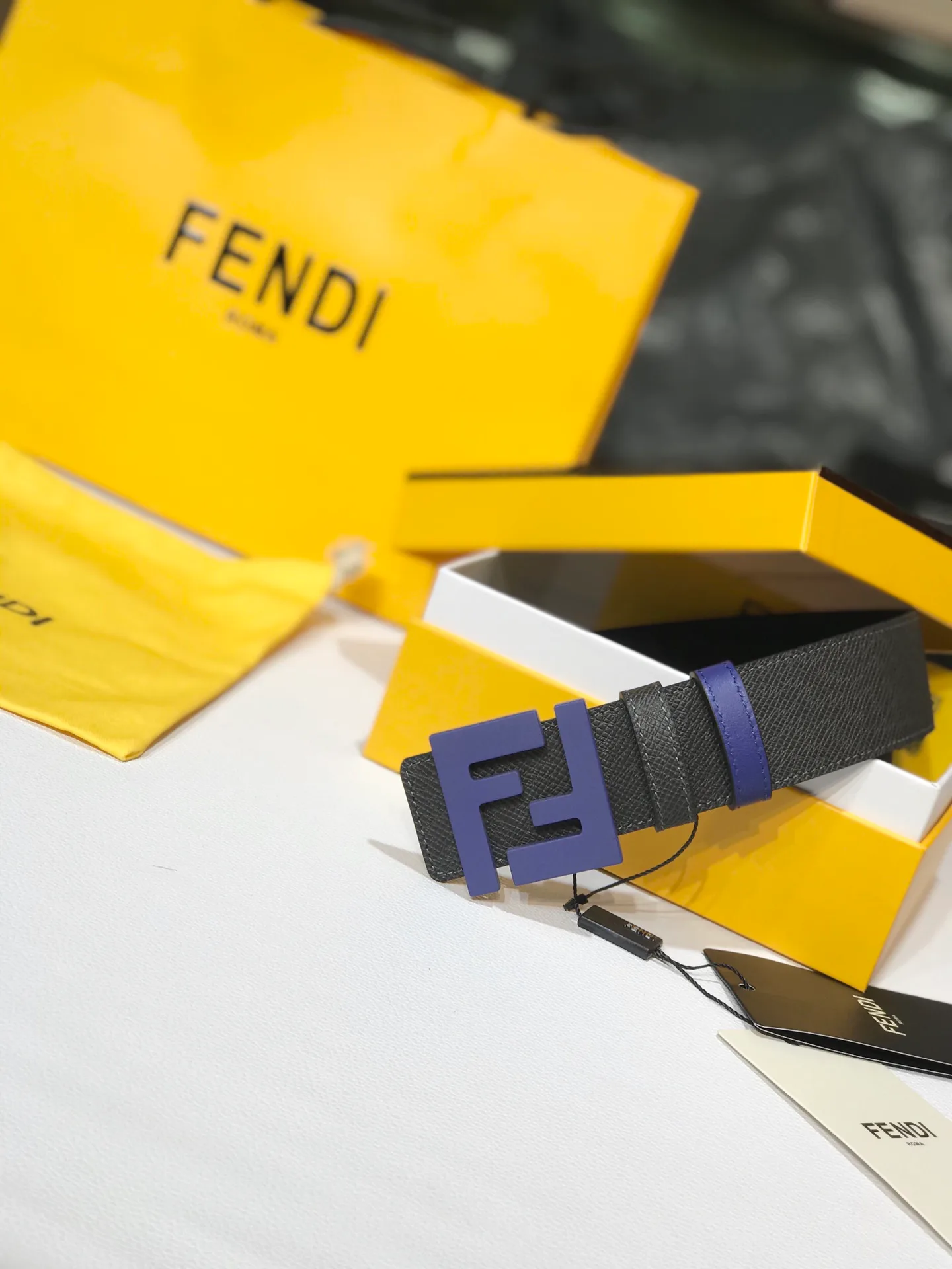 Ремни Fendi 14659332