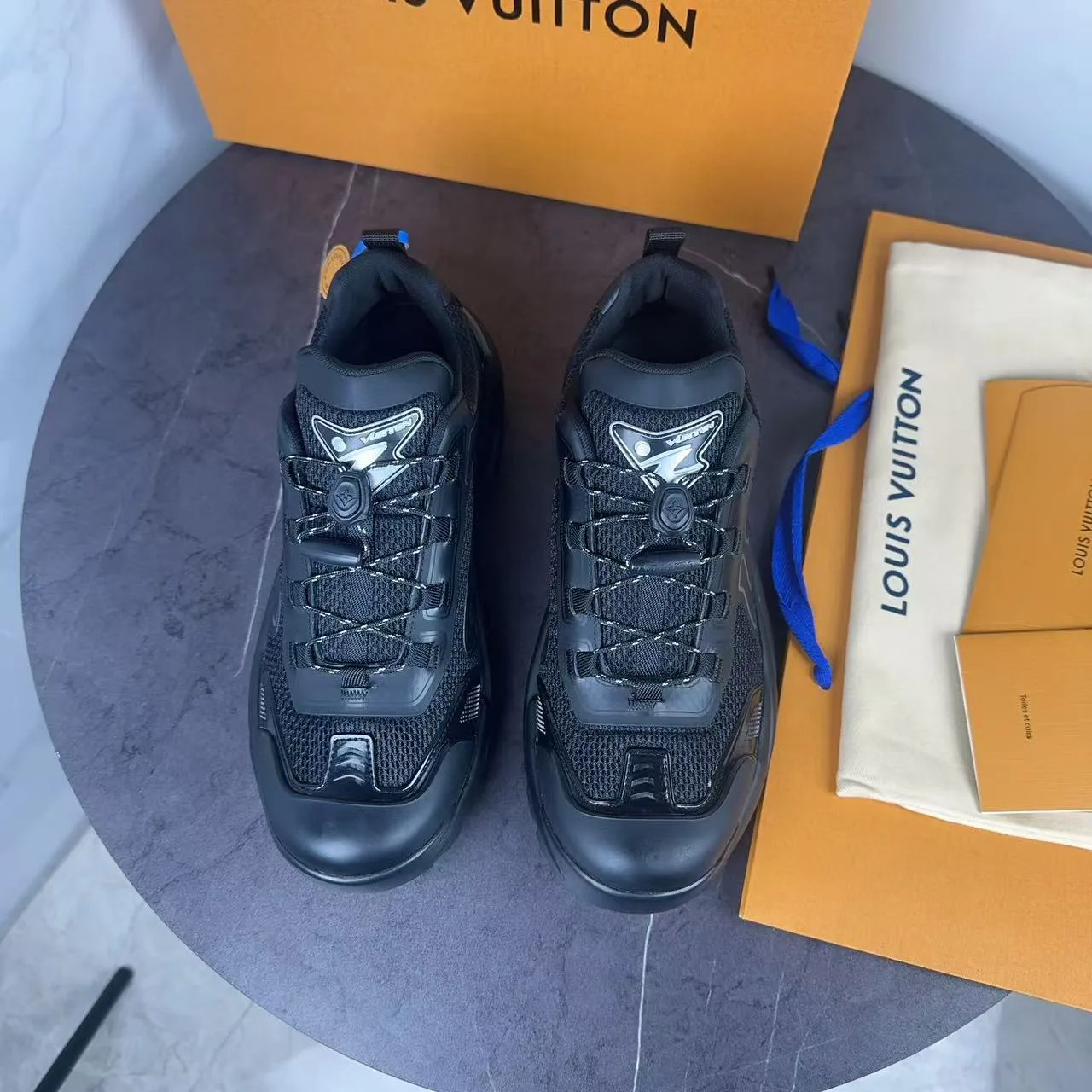 Кроссовки Мужские Louis Vuitton 336448