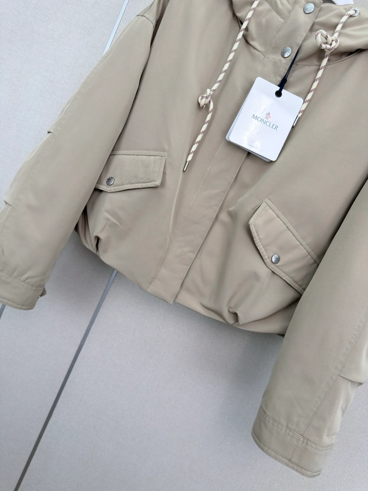 Куртки И Пуховики Женские Moncler 18402396