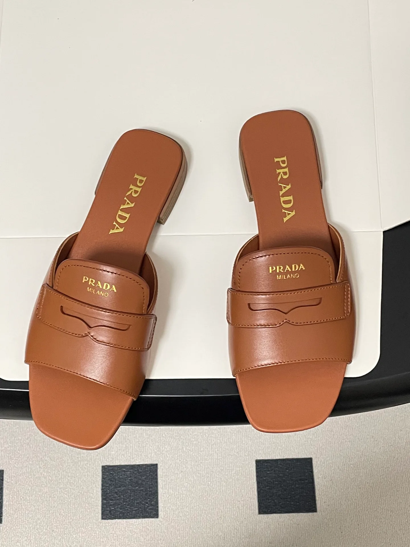 Босоножки Женские Prada 11680142