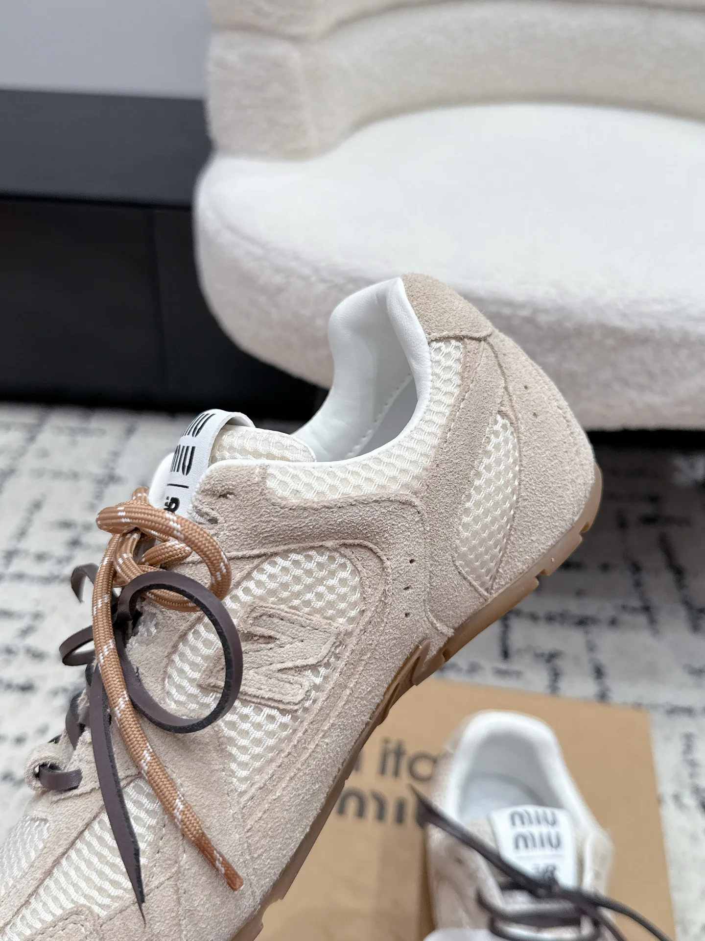 Кроссовки Женские Miu Miu 18409600