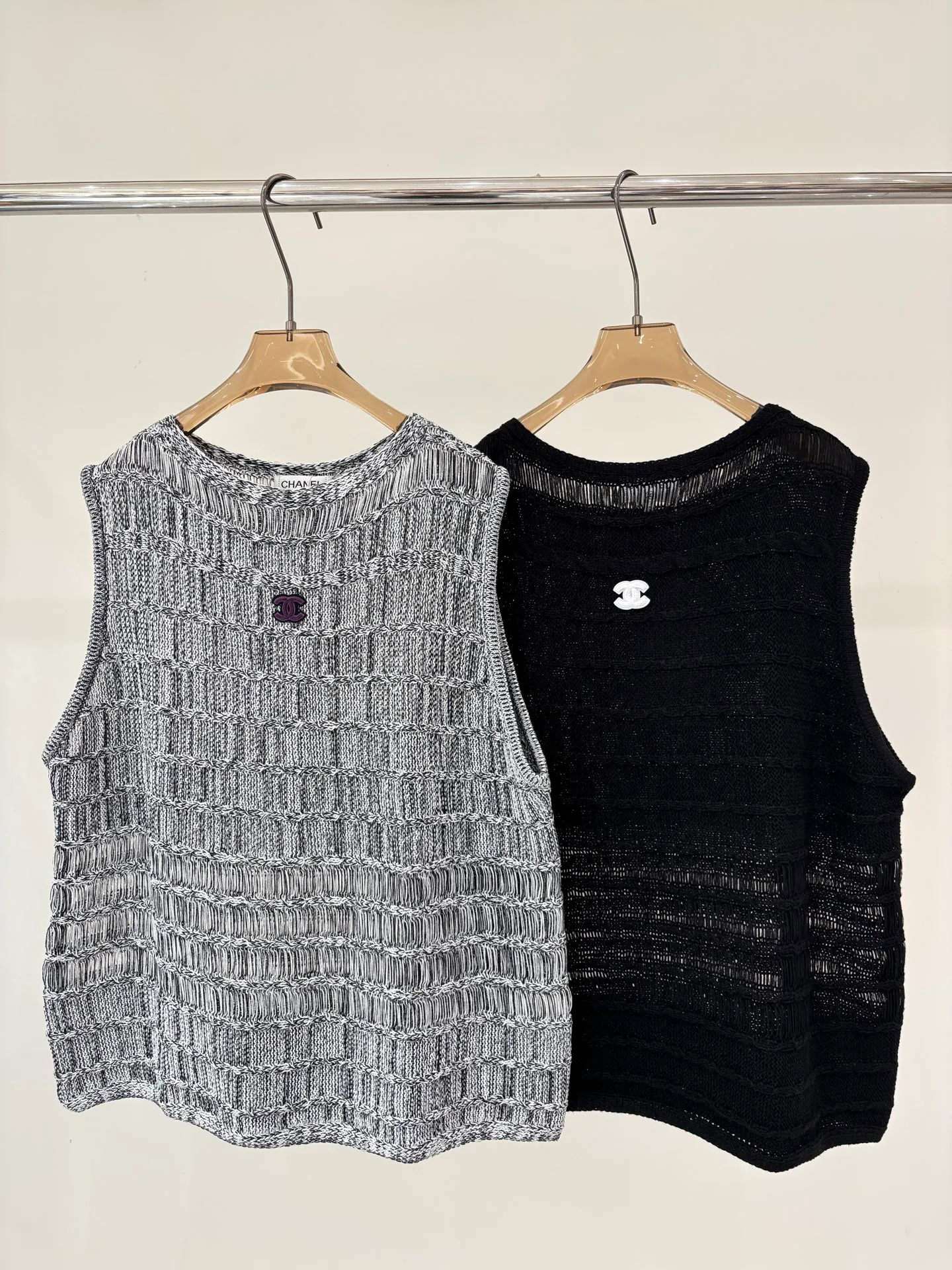 Жилеты Женские Chanel 11239614