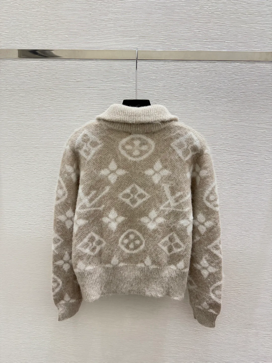 Джемперы И Свитеры Женские Louis Vuitton 18616012