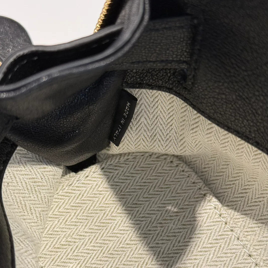 Классические Сумки Женские Miu Miu 11630288