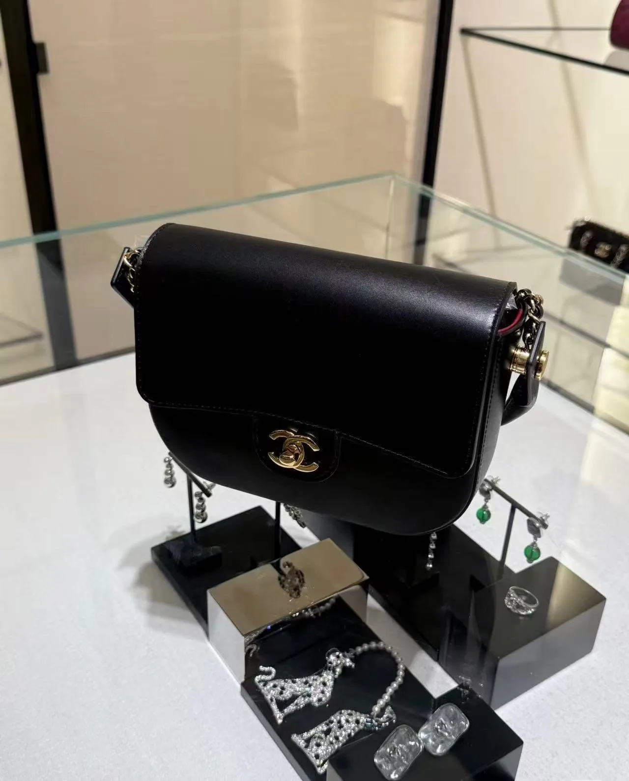 Классические Сумки Женские Chanel 17615436