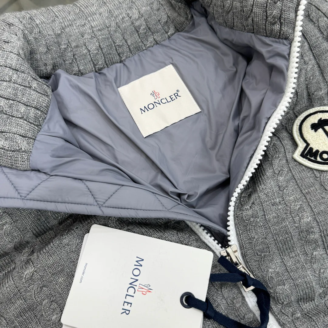 Куртки И Пуховики Женские Moncler 18001964
