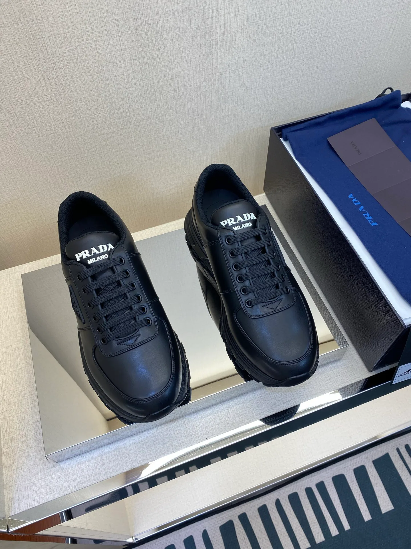 Кроссовки Мужские Prada 18039820