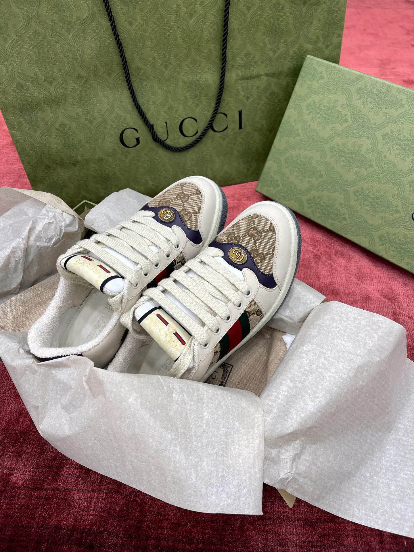 Кроссовки Женские Gucci 18995252