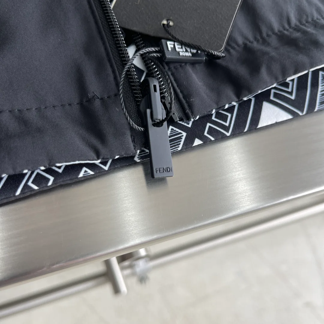 Куртки И Пуховики Мужские Fendi 9596384