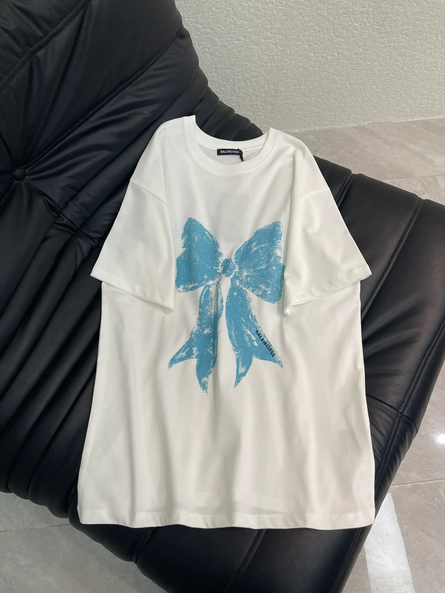 Футболки Женские Balenciaga 935250