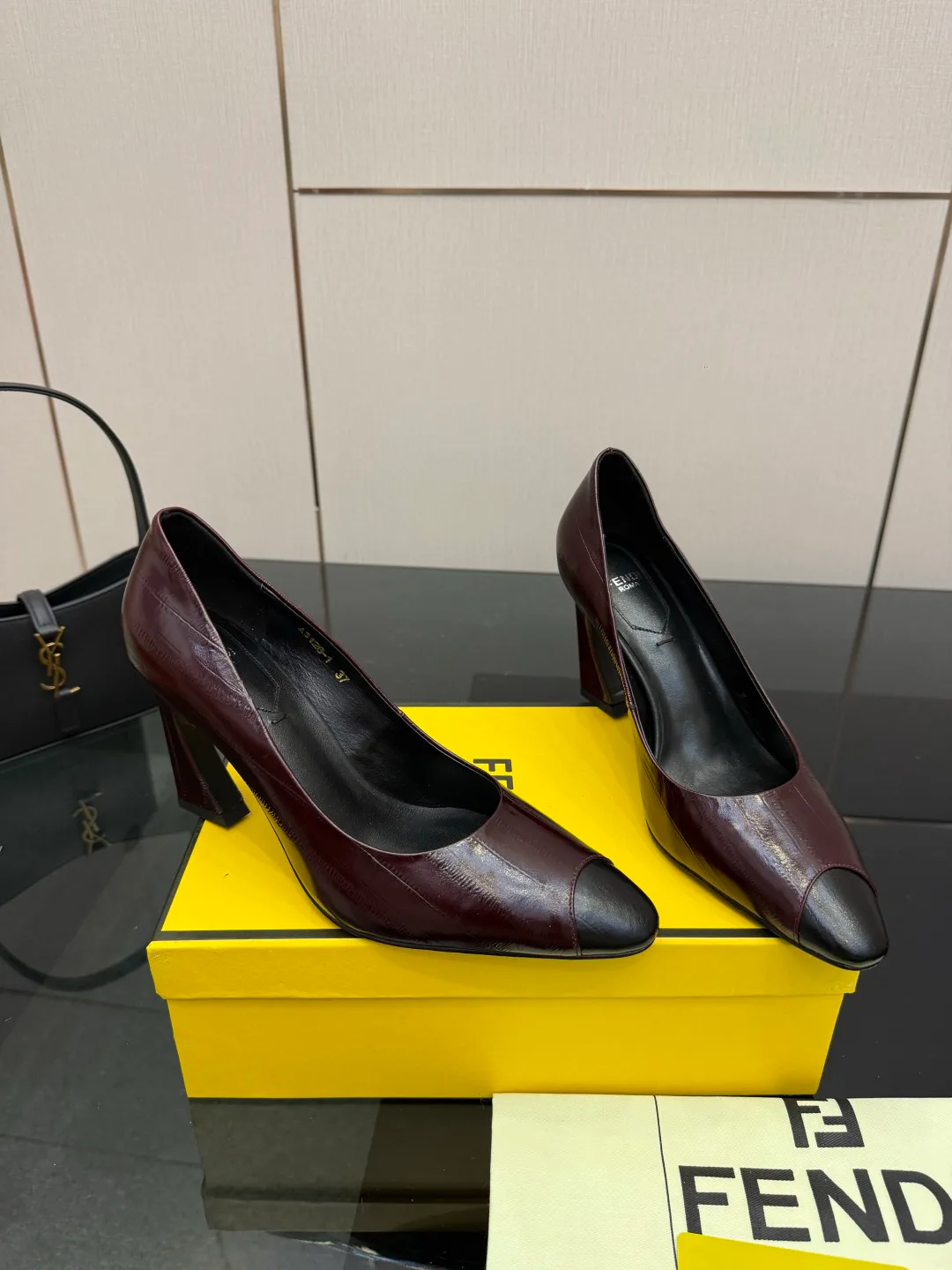 Туфли Женские Fendi 11579013