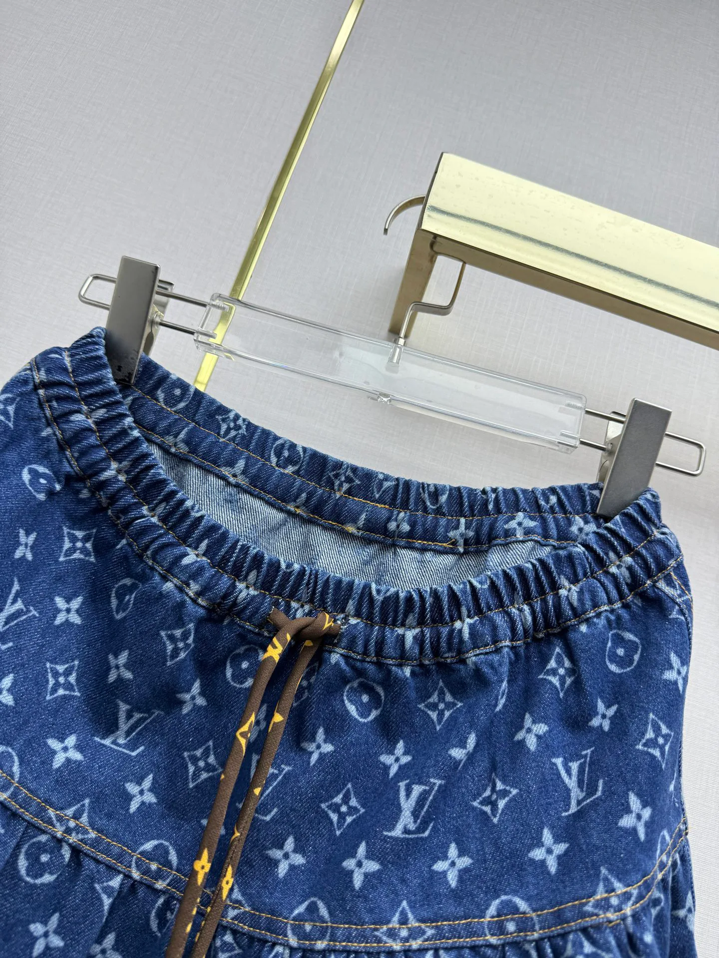 Юбки Женские Louis Vuitton 9600623