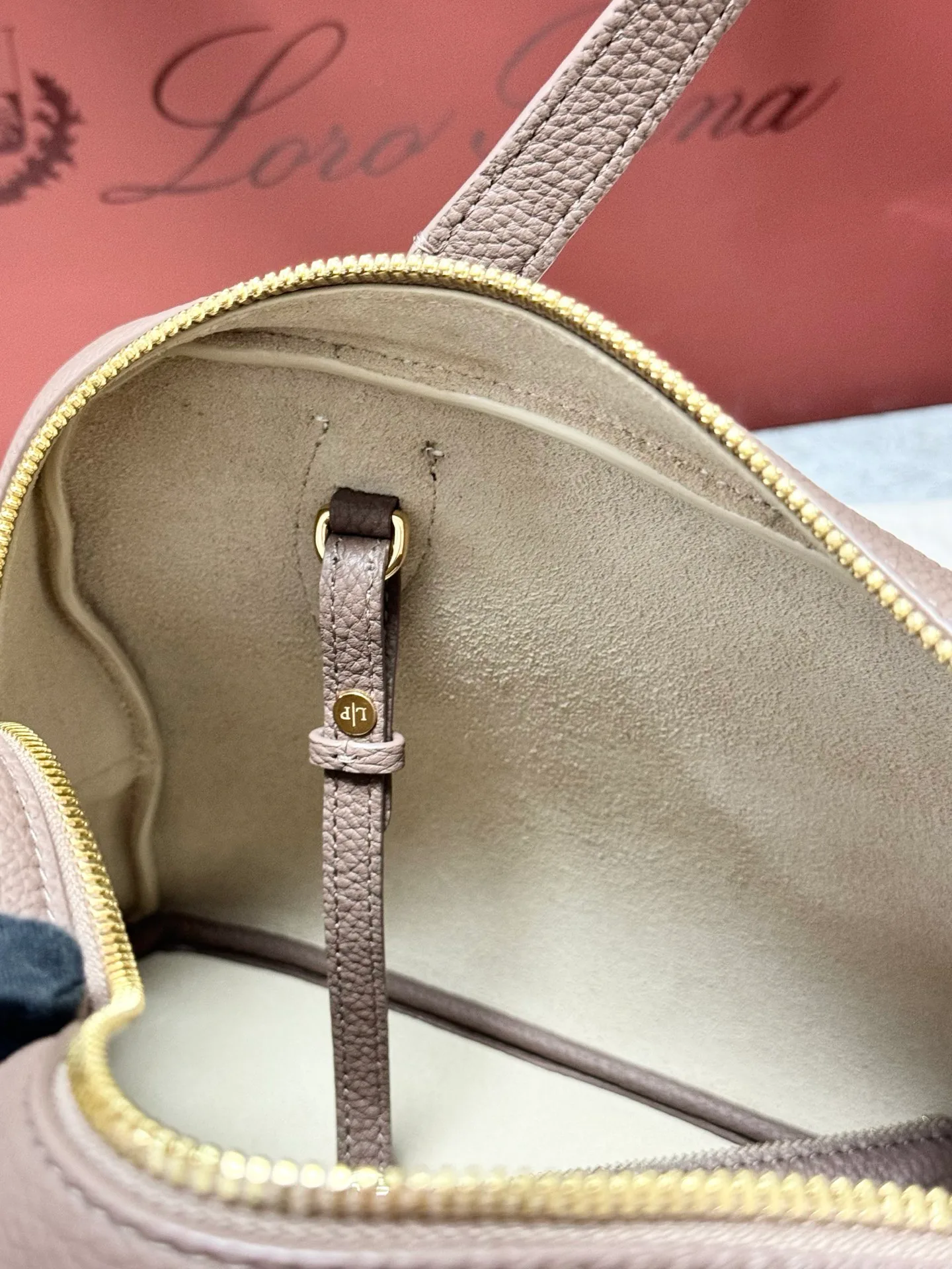 Классические Сумки Женские Loro Piana 11472678