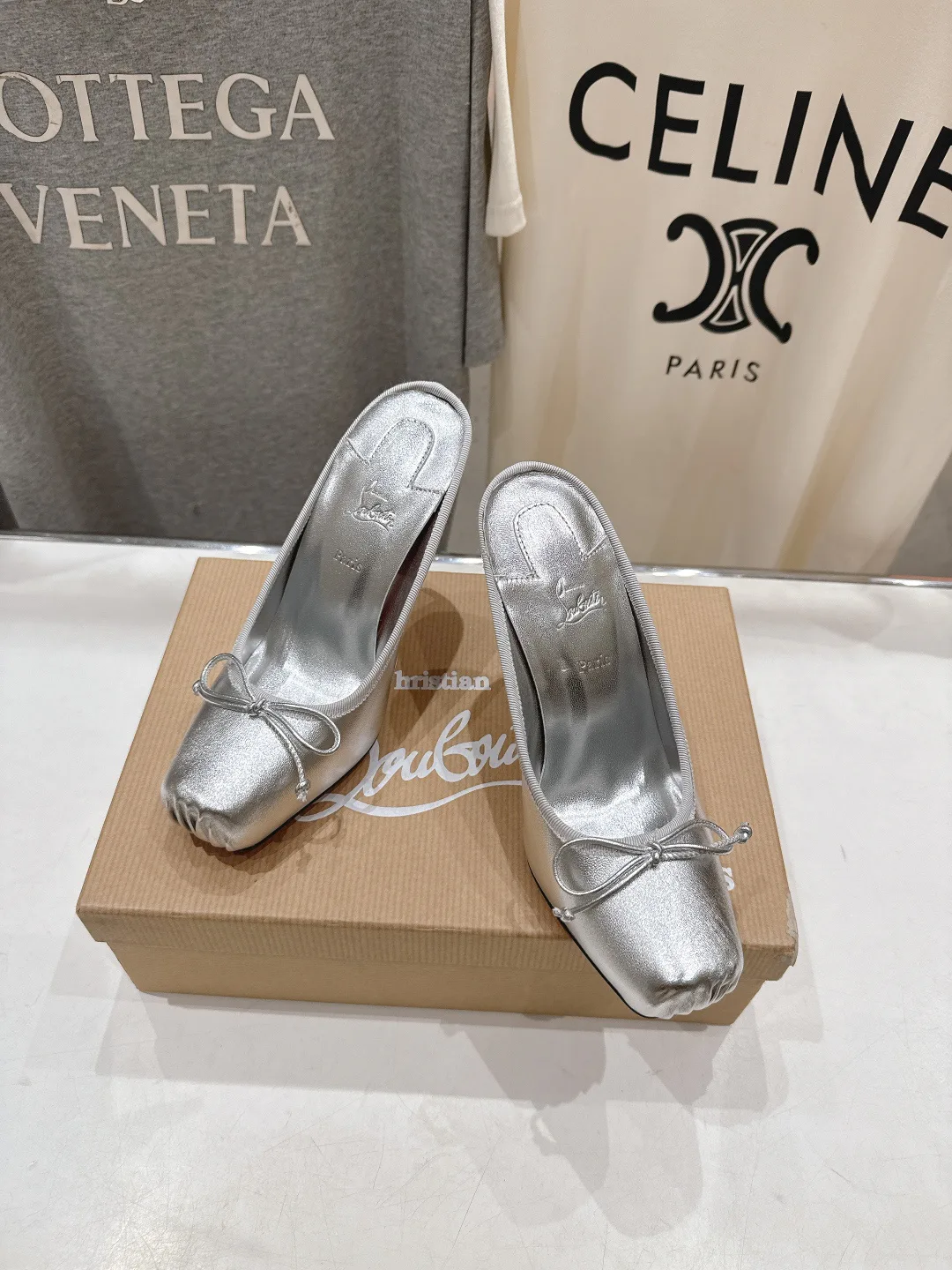 Туфли Женские Christian Louboutin 914304