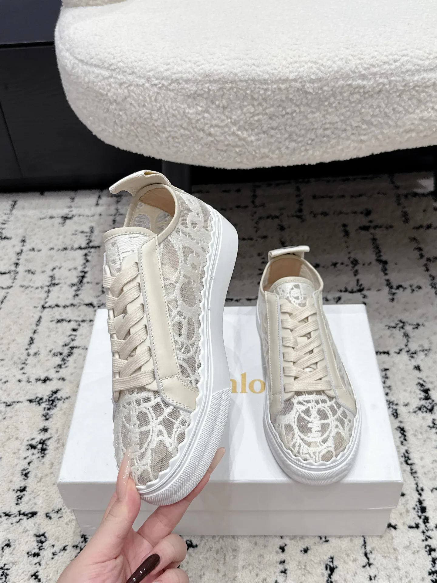 Кроссовки Женские Chloe 17044334