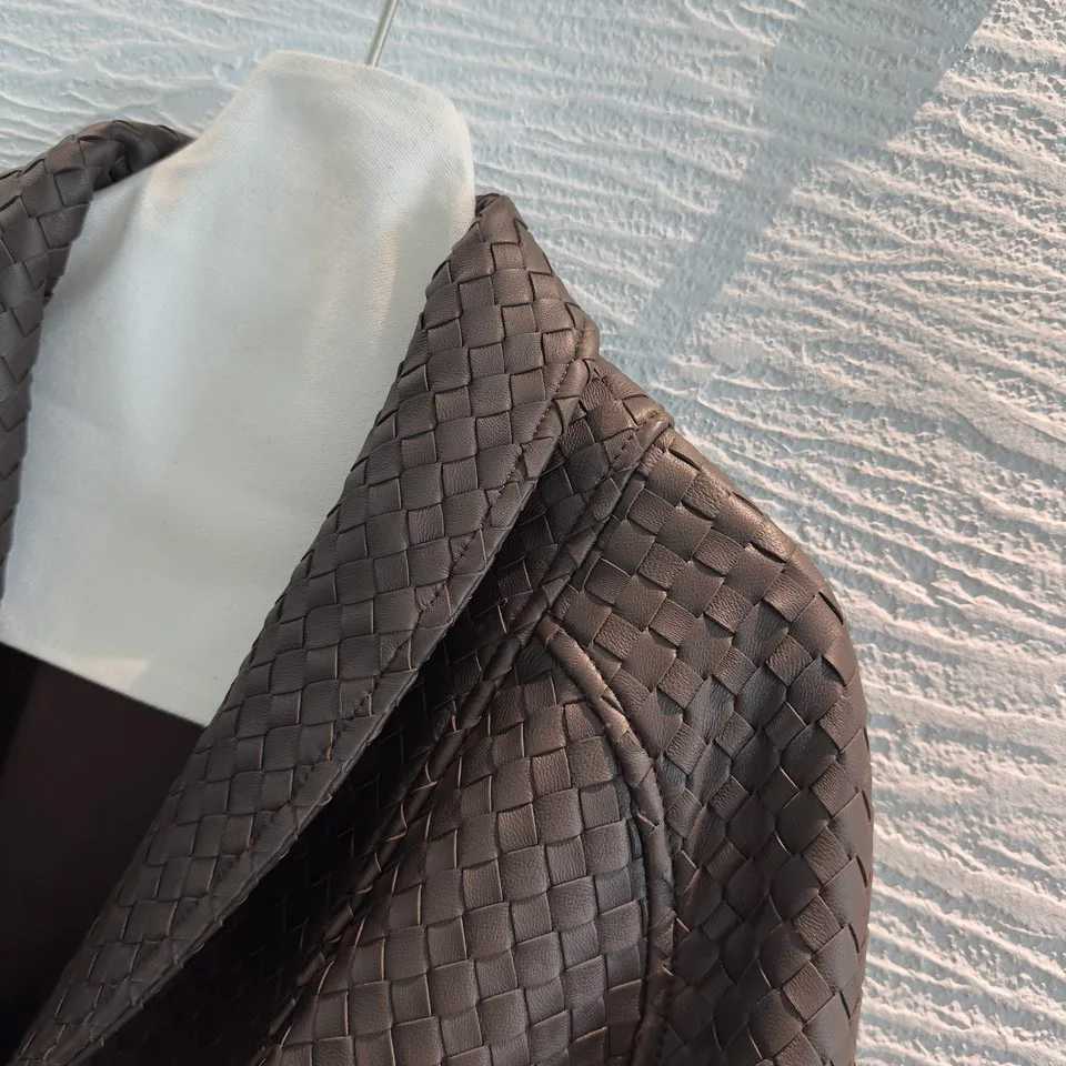 Кожаные Куртки И Дублёнки Женские Bottega Veneta 17471214