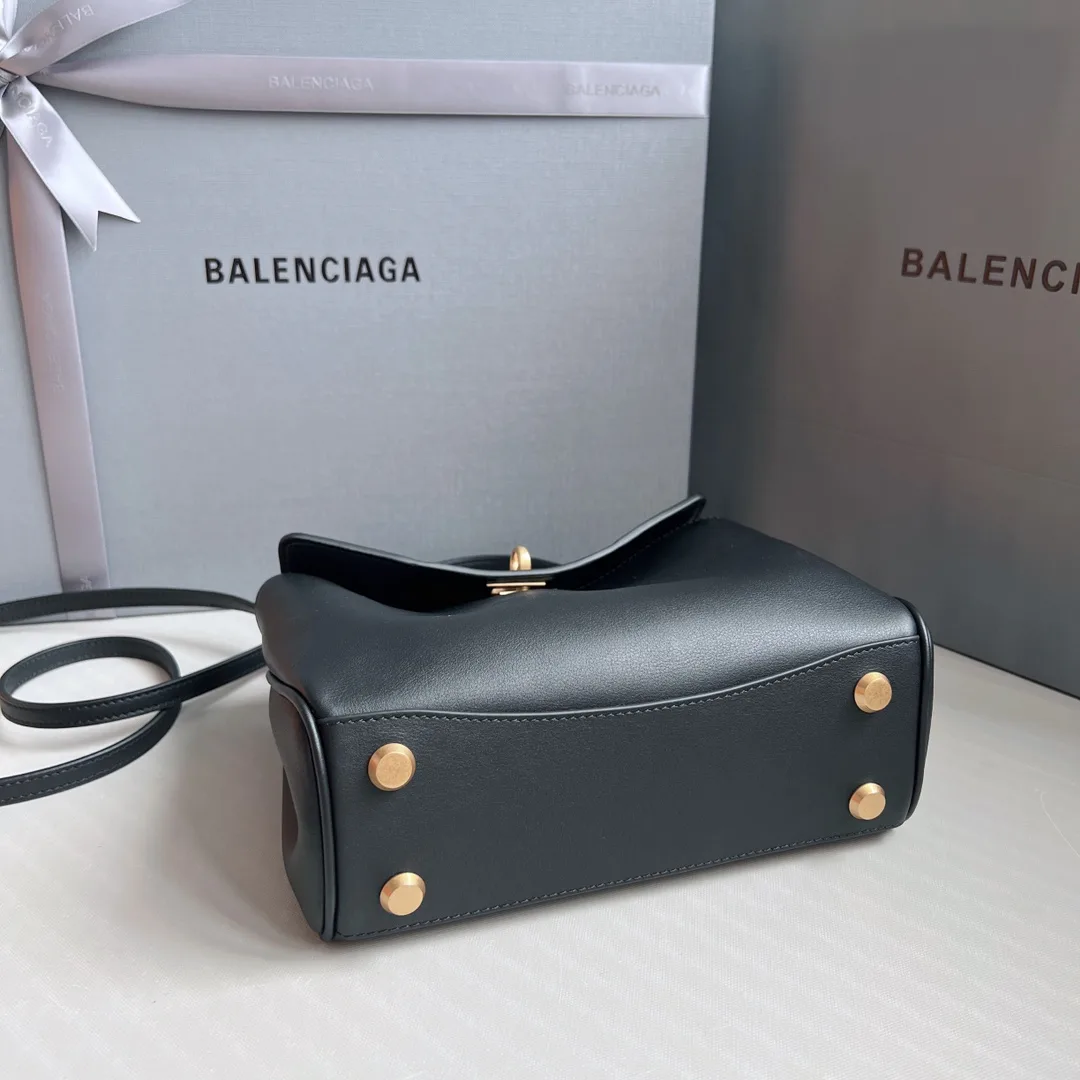 Сумки На Ремне Женские Balenciaga 36366