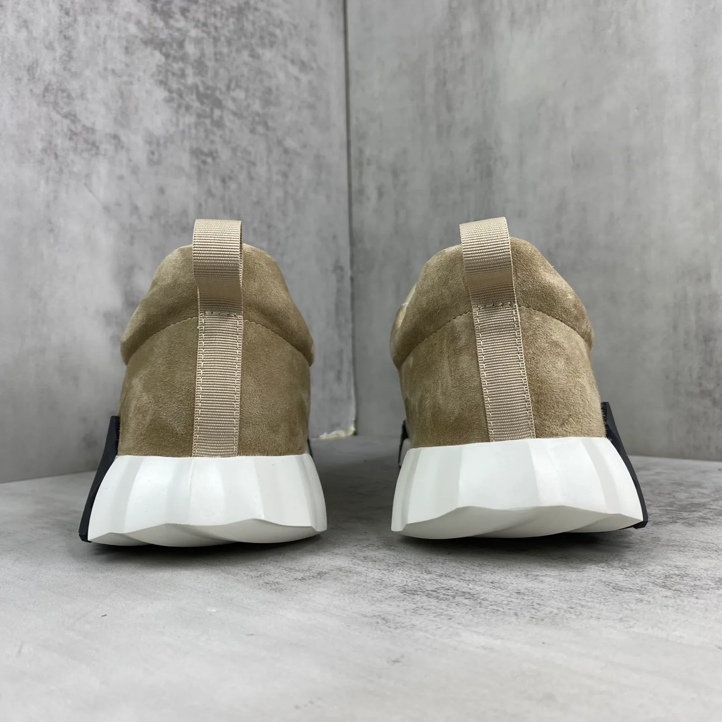 Кроссовки Женские Hermes 110675