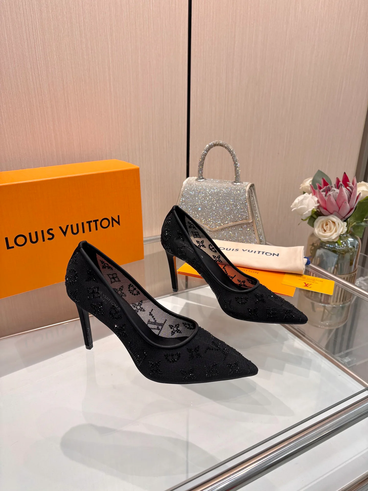 Туфли Женские Louis Vuitton 19597270