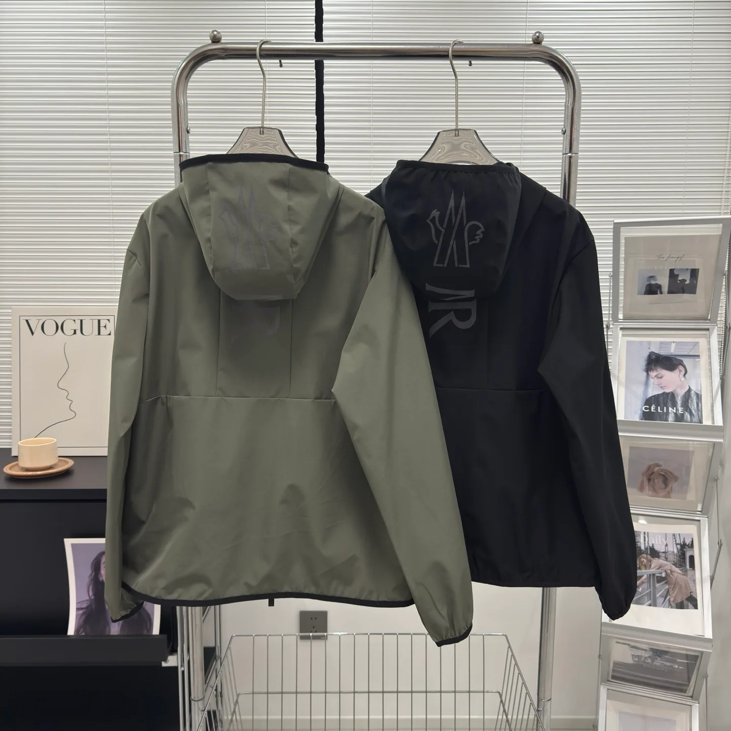 Куртки И Пуховики Мужские Moncler 11479476