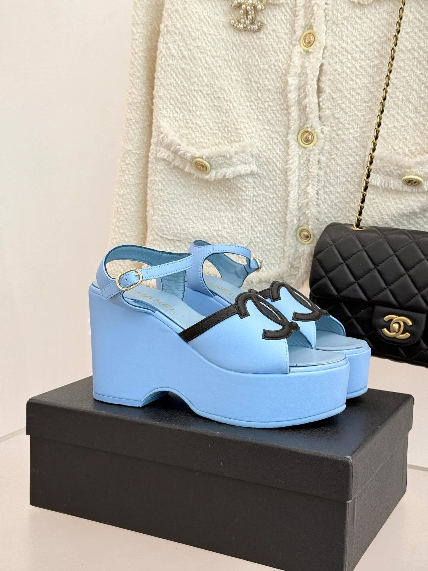 Босоножки Женские Chanel 12798276