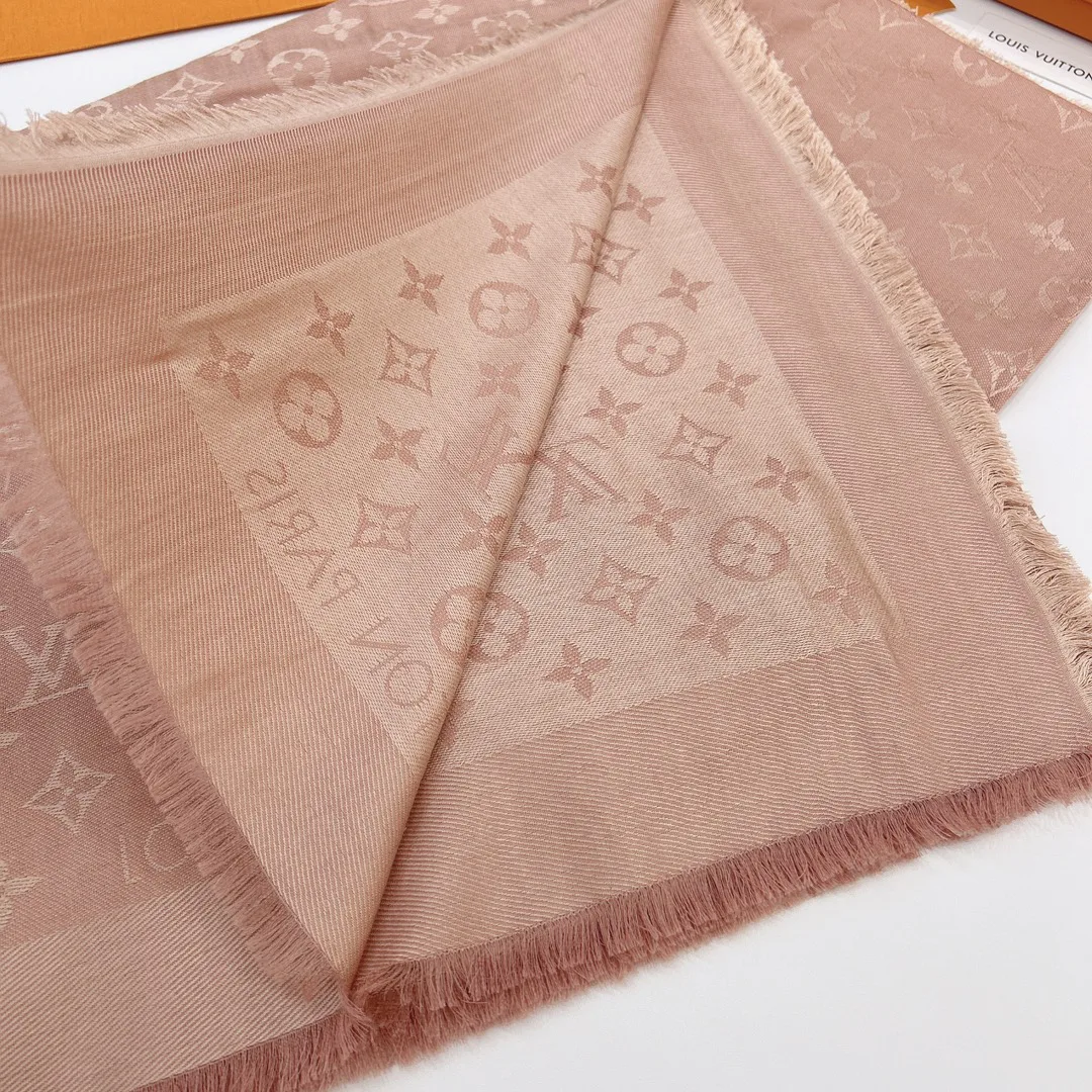Шарфы Louis Vuitton 18267577