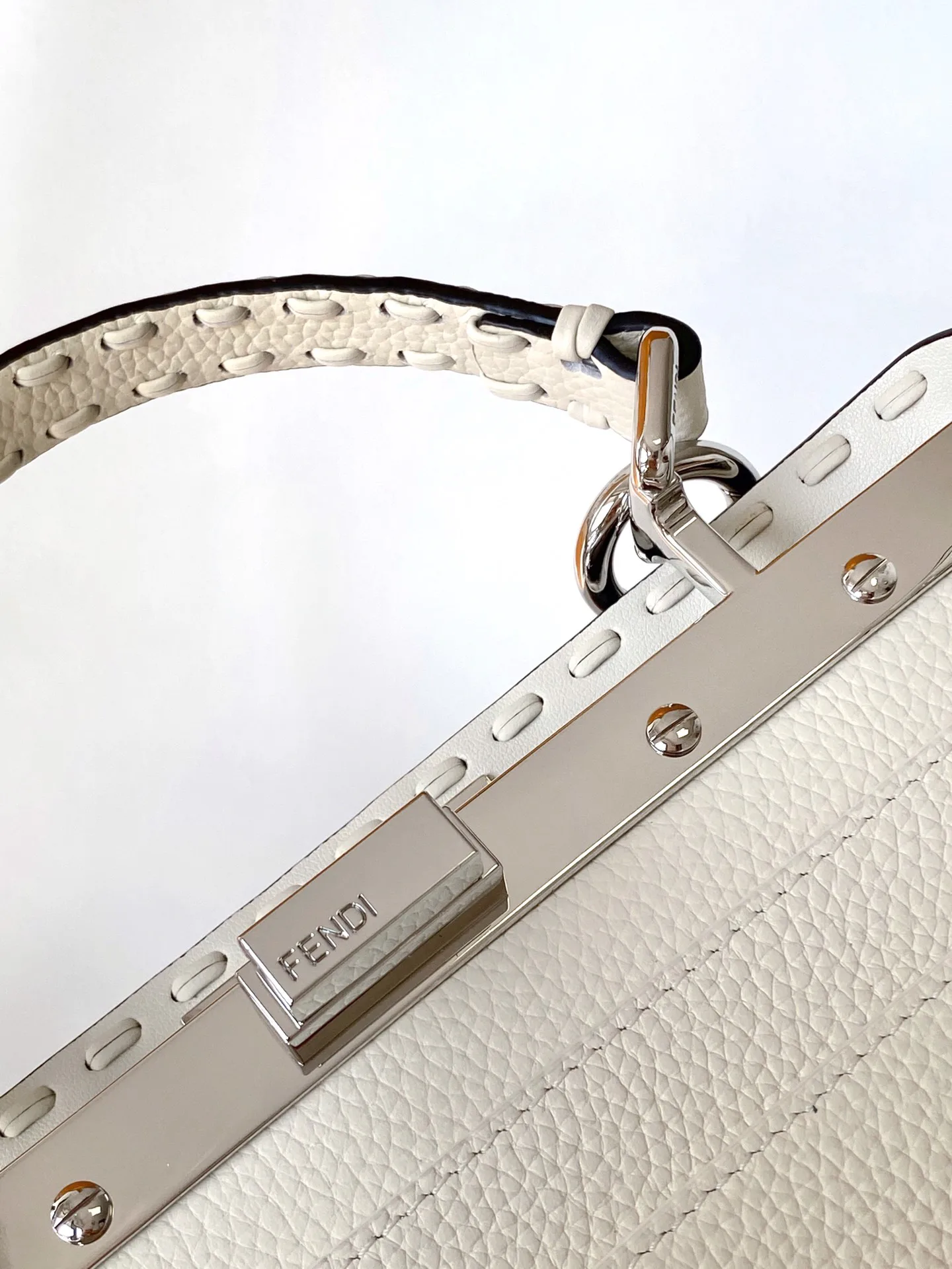 Классические Сумки Женские Fendi 11671437