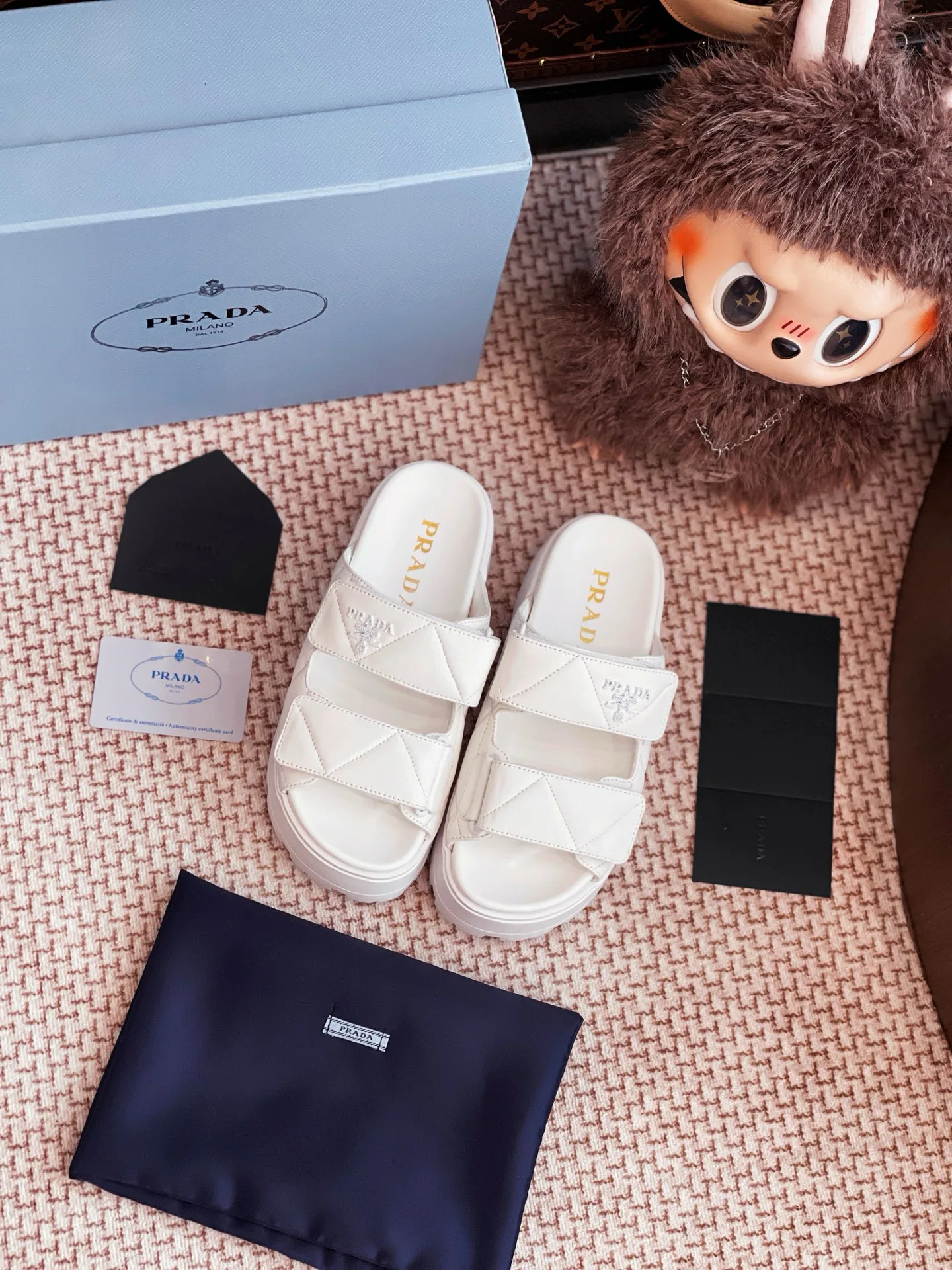 Шлепанцы Женские Prada 33138