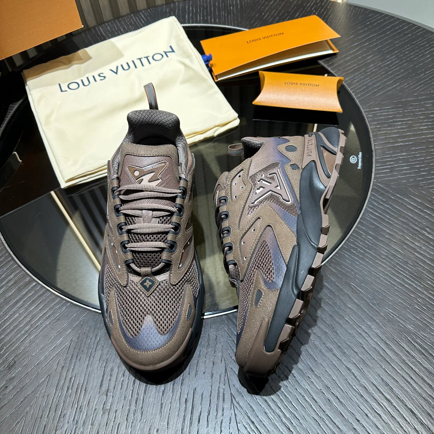 Кроссовки Мужские Louis Vuitton 11483744