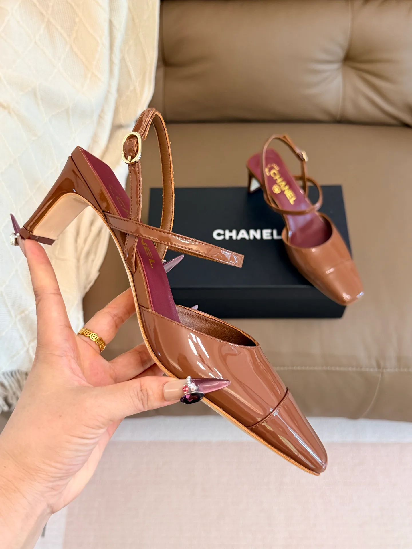 Босоножки Женские Chanel 17510574