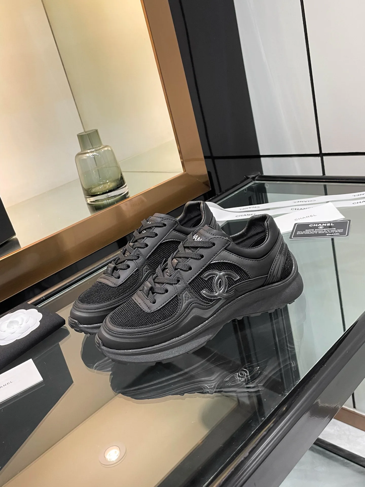 Кроссовки Женские Chanel 18780395
