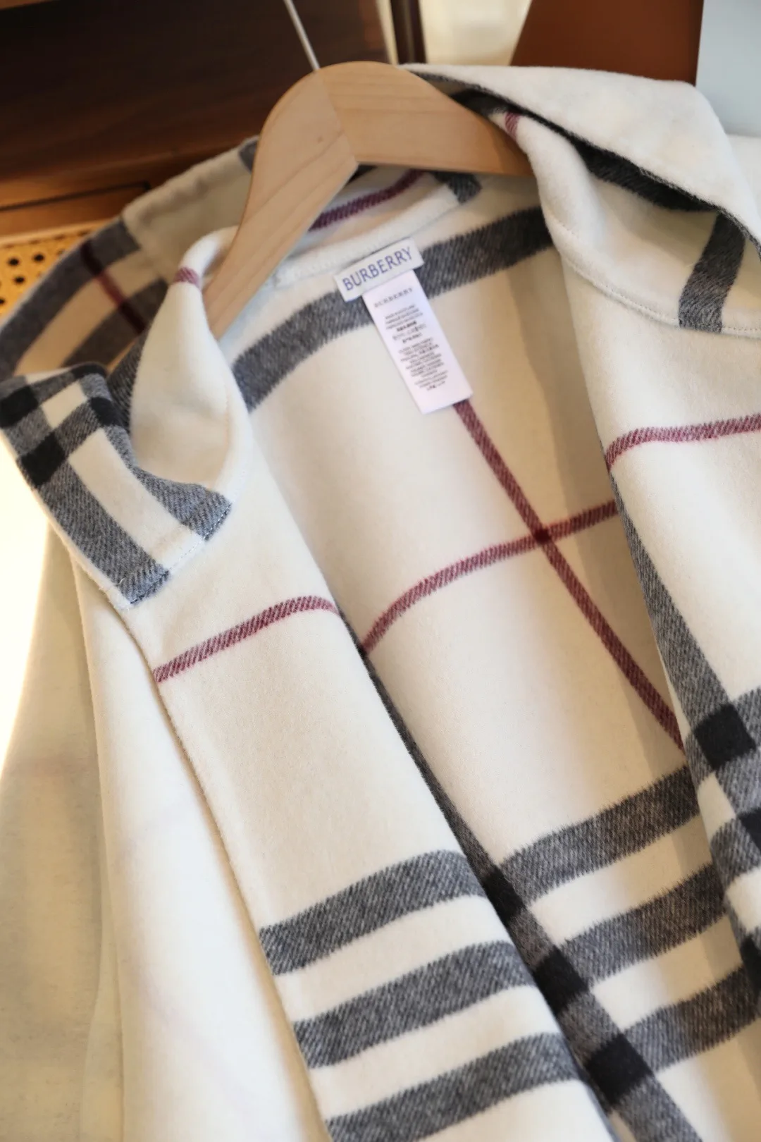 Пальто Женские Burberry 11654349