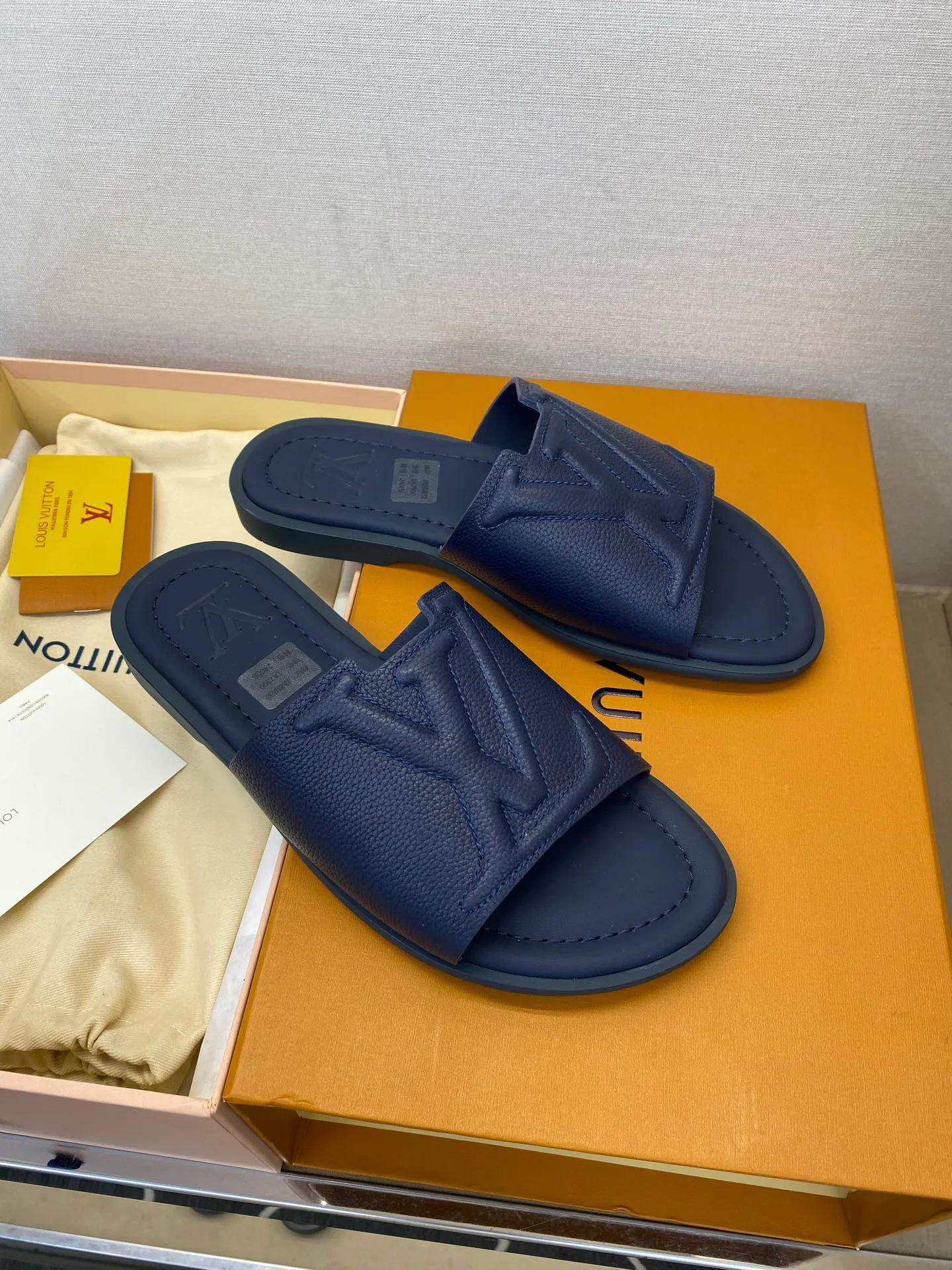 Шлепанцы Мужские Louis Vuitton 11956845