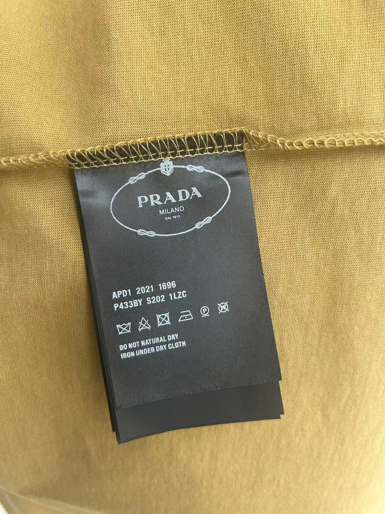 Футболки Мужские Prada 3951424