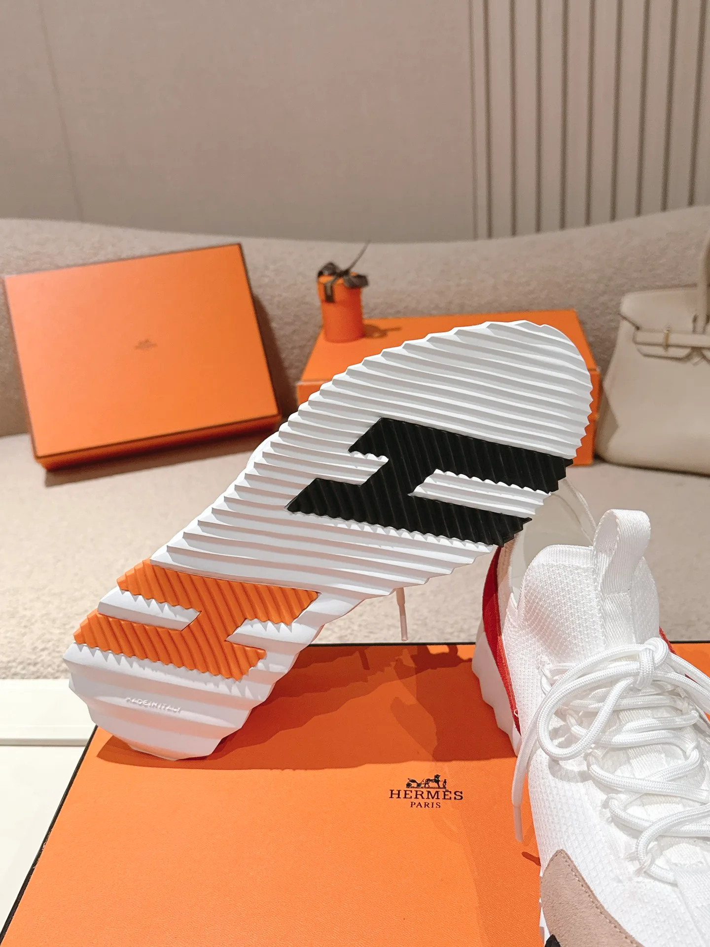 Кроссовки Женские Hermes 1628764