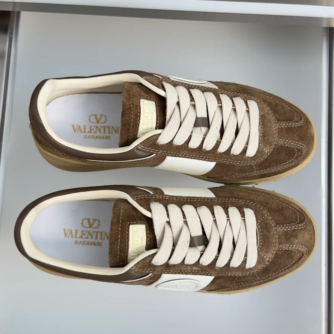 Кроссовки Женские Valentino 19175890