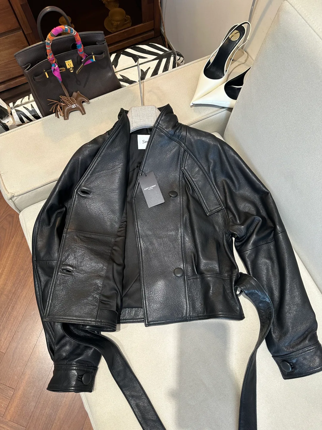 Кожаные Куртки И Дублёнки Женские Saint Laurent 18040798