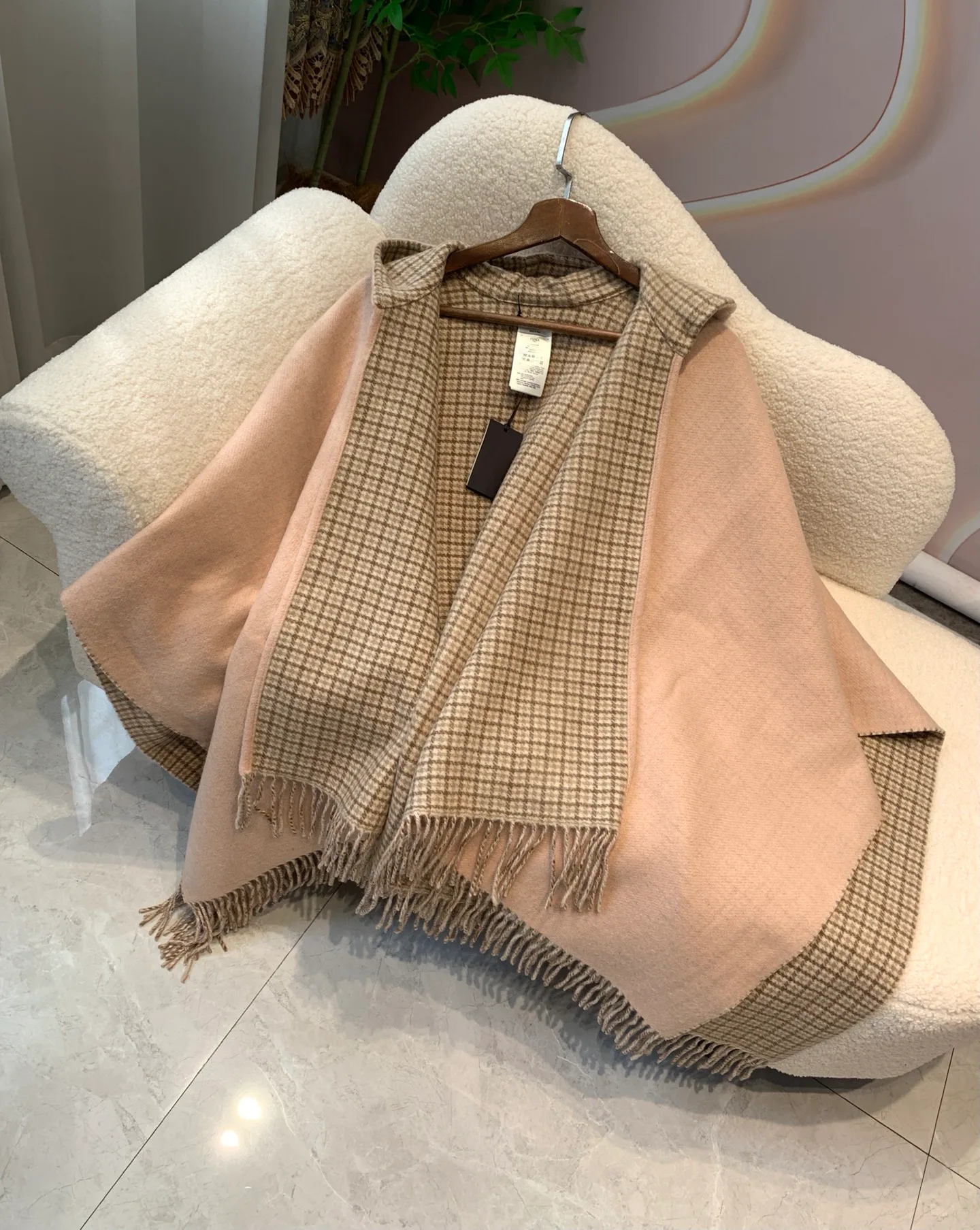 Пальто Женские Fendi 18555797