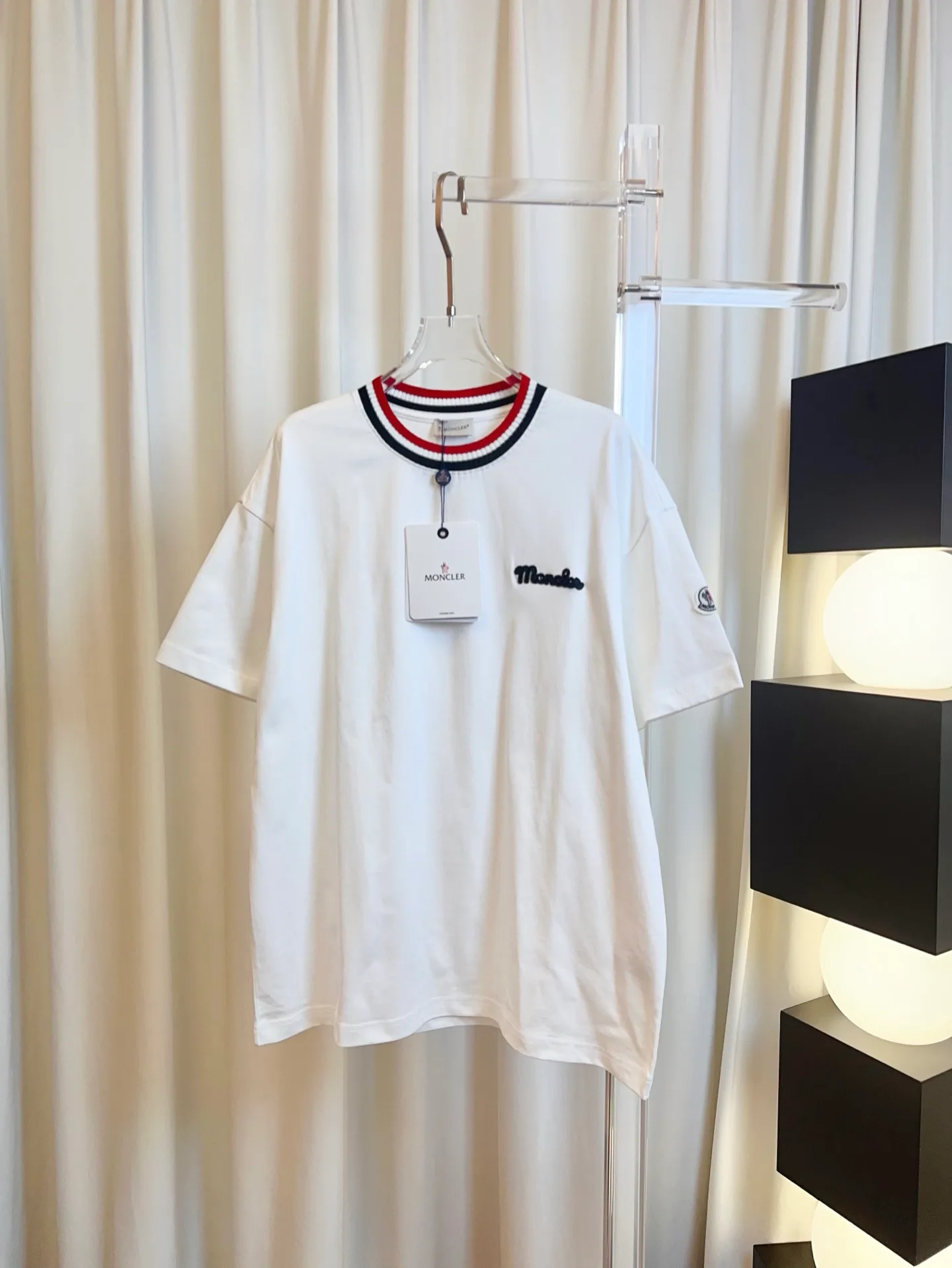 Футболки Женские Moncler 1058752