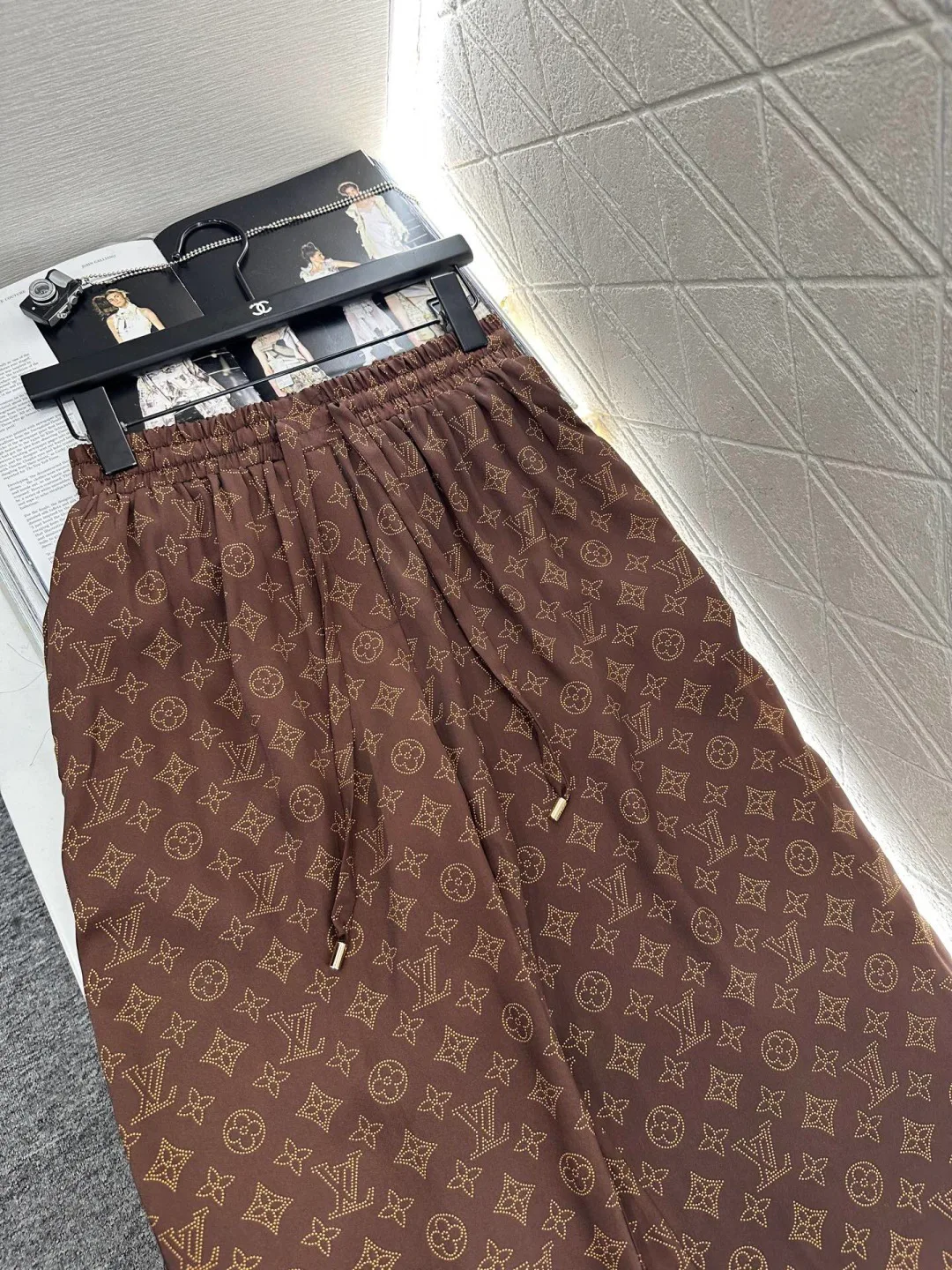 Брюки Женские Louis Vuitton 1396175