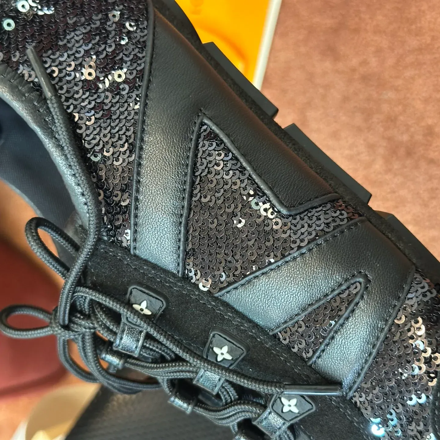 Кроссовки Женские Louis Vuitton 158079