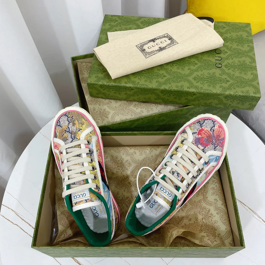 Кроссовки Женские Gucci 19691211