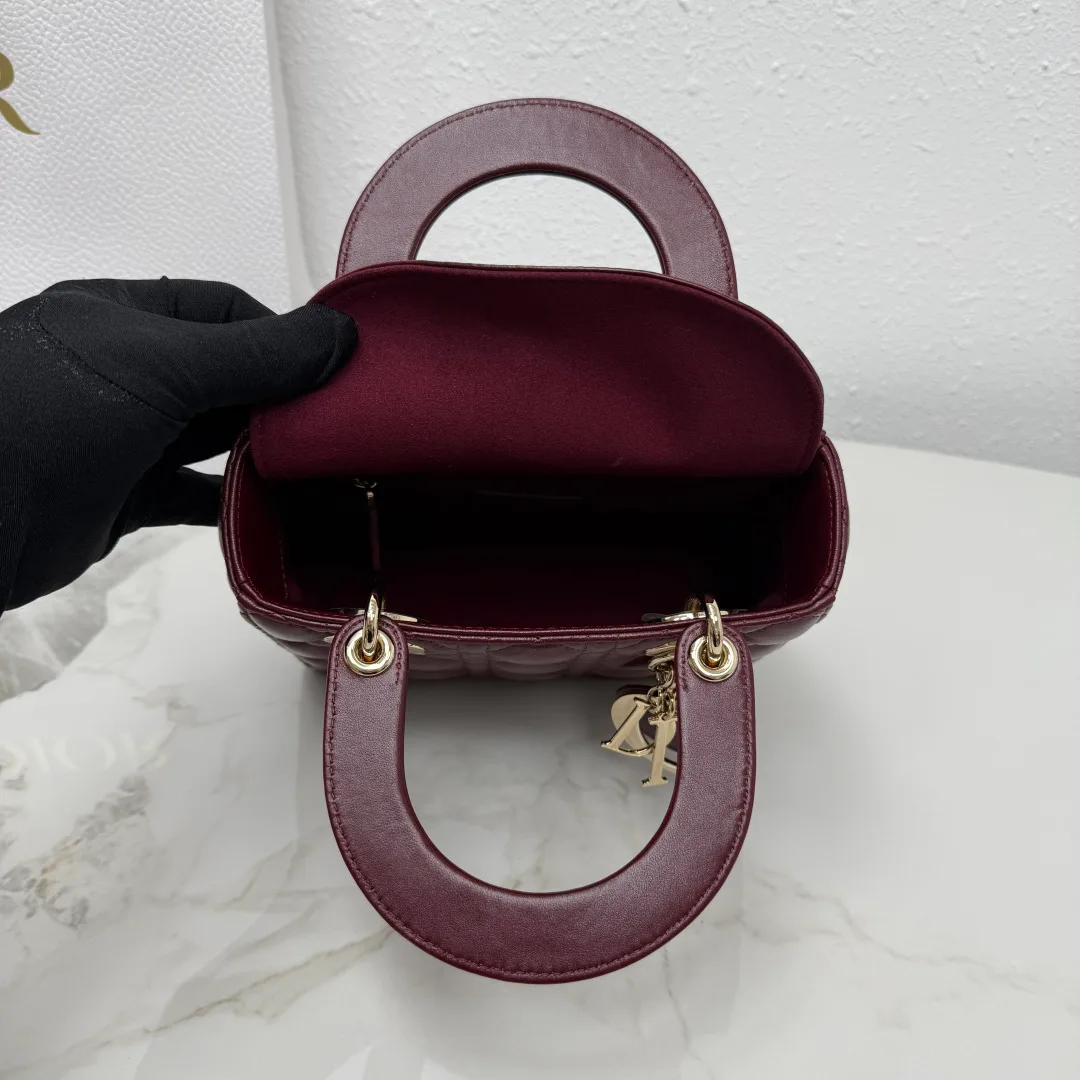 Классические Сумки Женские Christian Dior 18116424