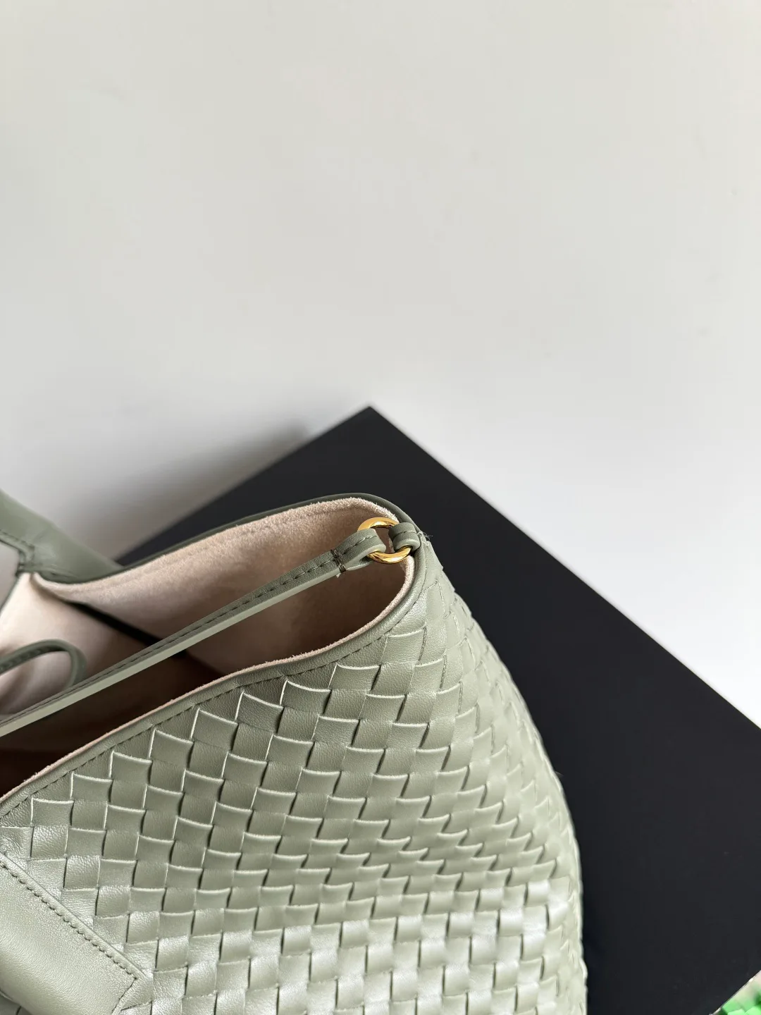 Классические Сумки Женские Bottega Veneta 10846387